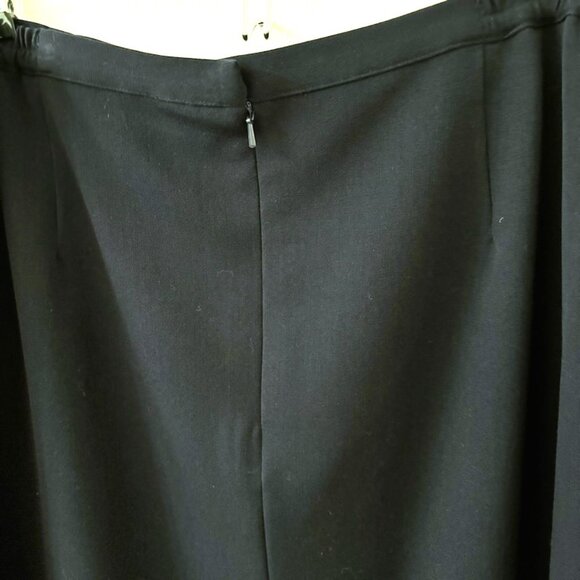 Appleseed's Navy Blue Skirt, 18P - Picture 4 of 8